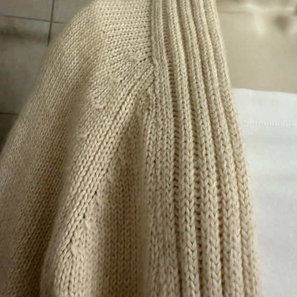EUC Theory cashmere/merino wool blend cream colored sweater, size Smalll - Picture 2 of 8
